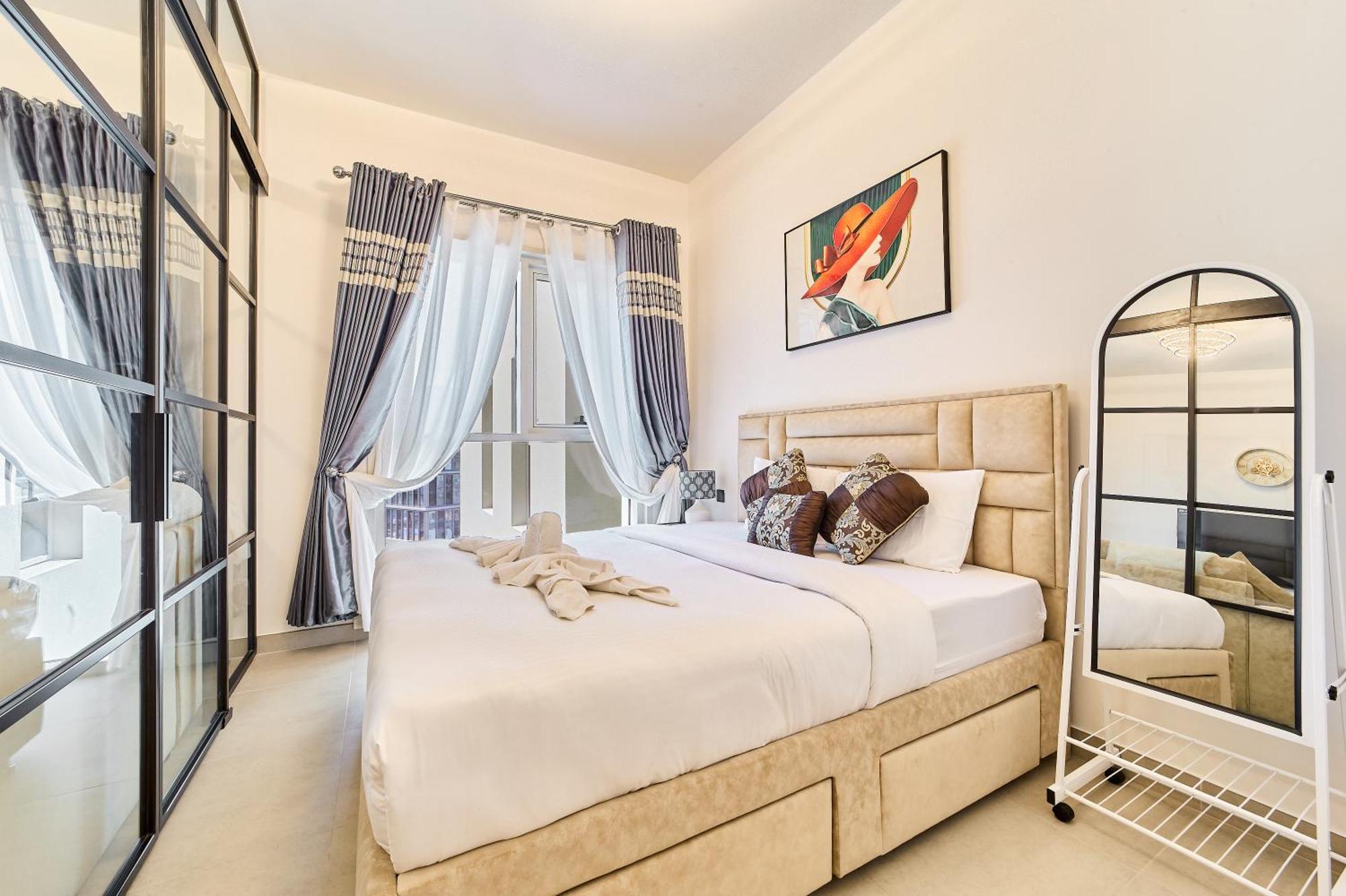 Modern 1br Retreat In Hills Prime Location * Dubai