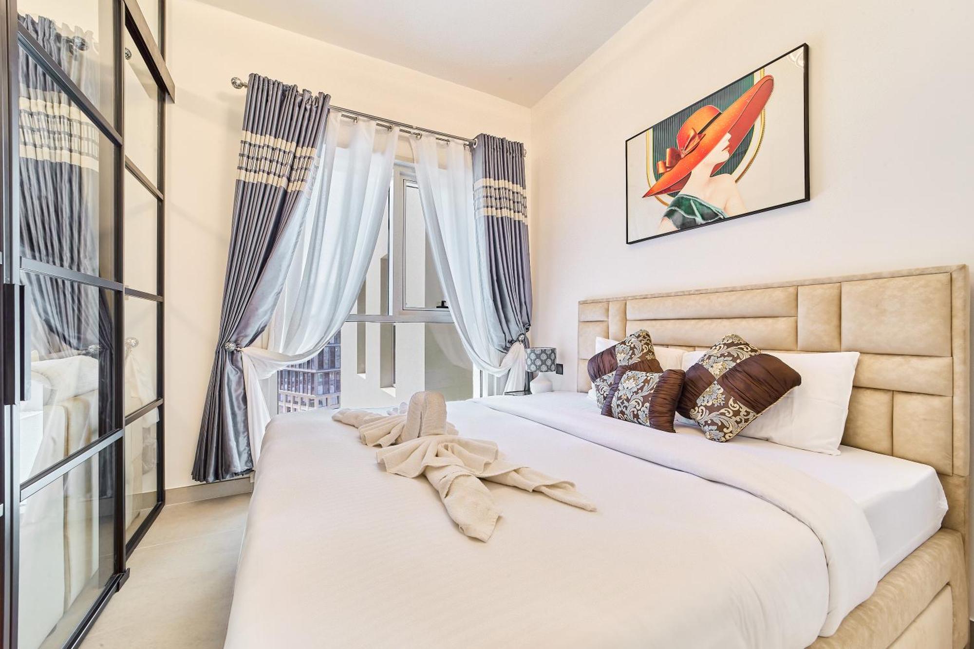 Modern 1br Retreat In Hills Prime Location